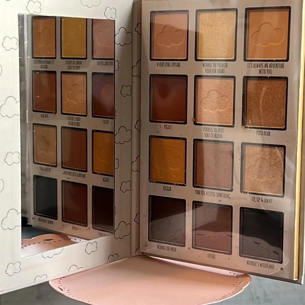 NWOT Disney Winnie the Pooh 12 Eyeshadow Palette by‎ Taste Beauty 0.81 oz.
